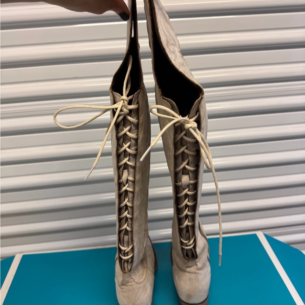 Elegant Lace-Up Women's Boots in Cream